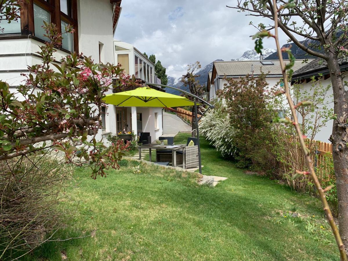Chasa Bazzi Scuol Exterior foto