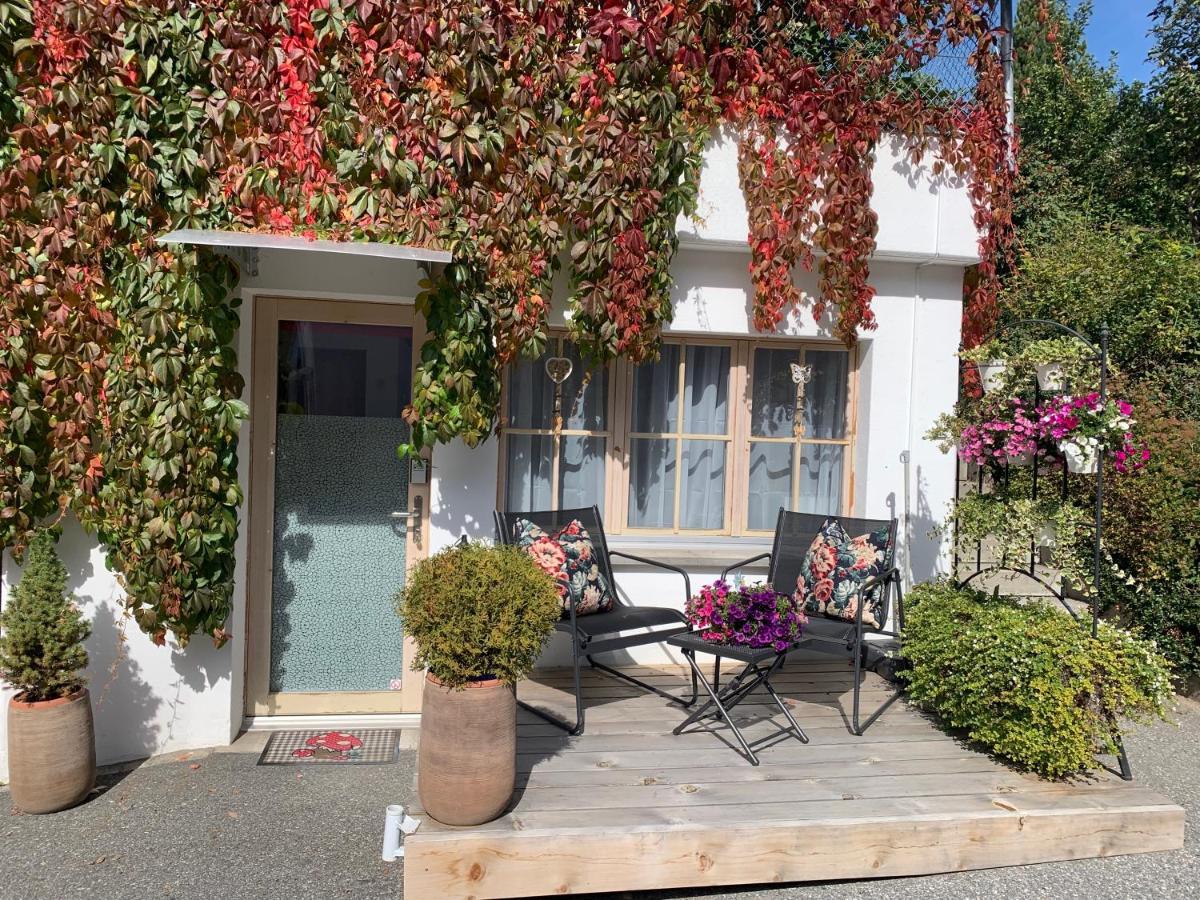 Chasa Bazzi Scuol Exterior foto
